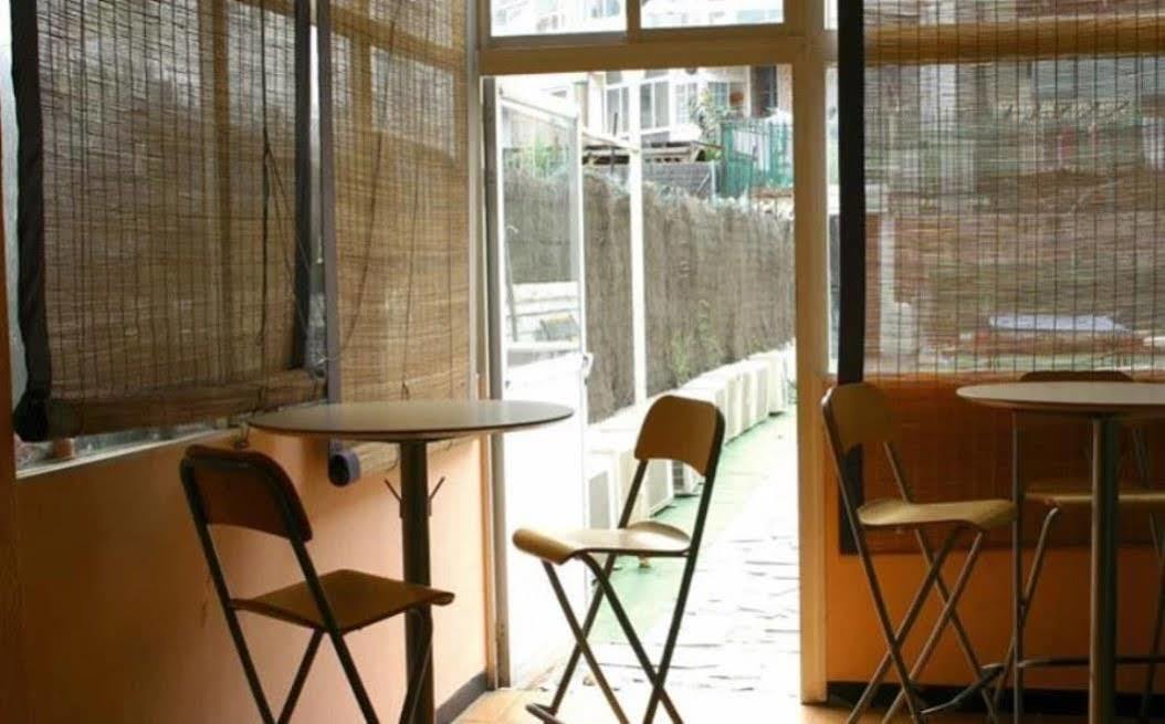 Hostal Eden Barcelona Luaran gambar