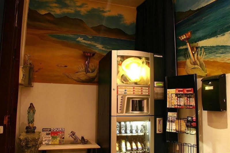Hostal Eden Barcelona Luaran gambar