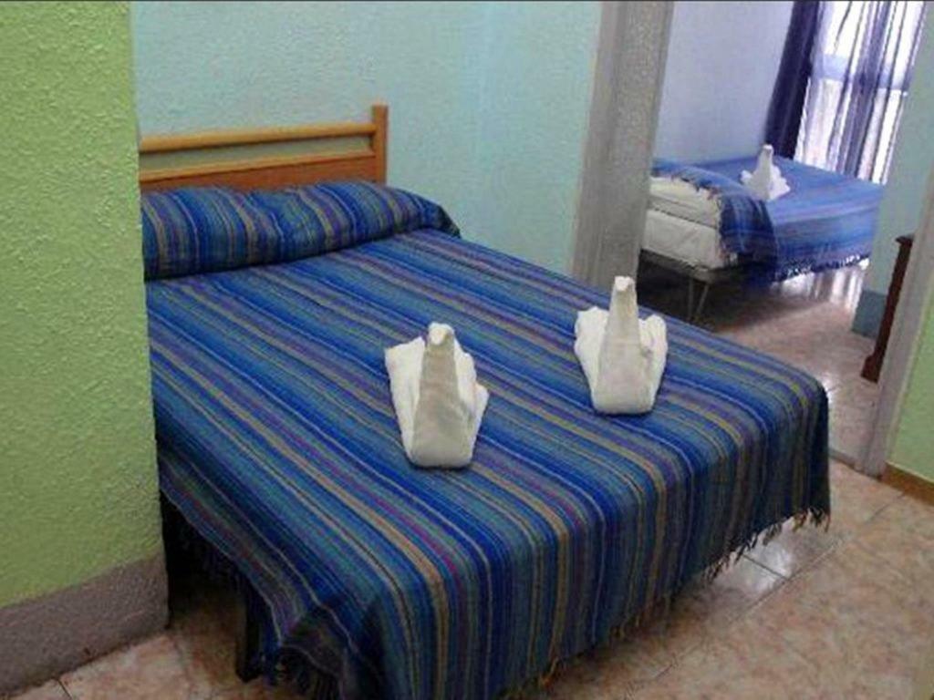 Hostal Eden Barcelona Luaran gambar